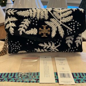 NWT Tory Burch Kira Embroidered Velvet Chain Wallet Bag Holiday Party